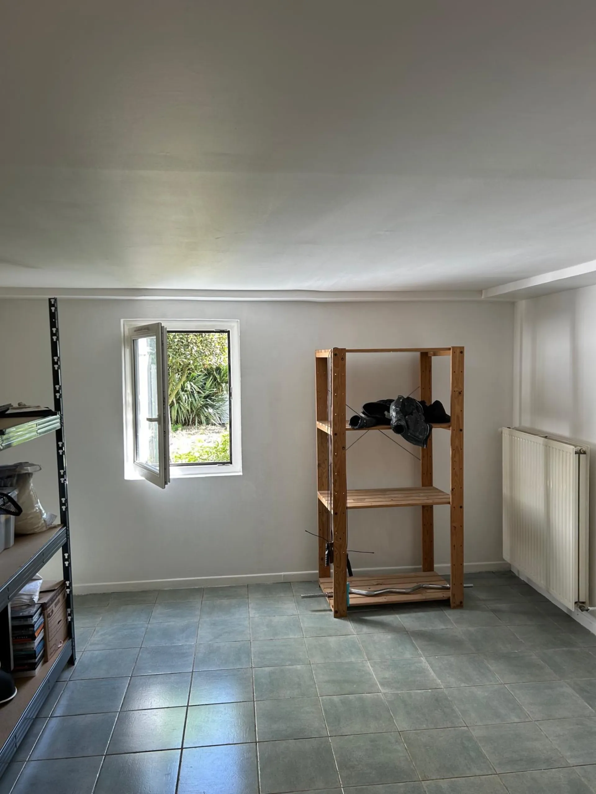 Réalisation : Remise en état local — Peinture & aménagement — Rénovation